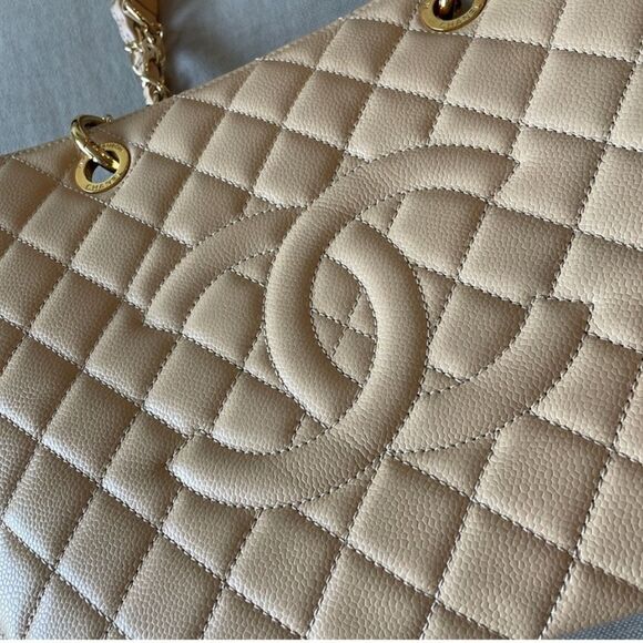 Chanel classic beige caviar grand shopping tote GST shoulder bag - Picture 3 of 13